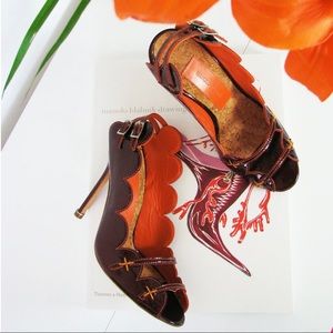 Manolo Blahnik • Scalloped Patent Sandal